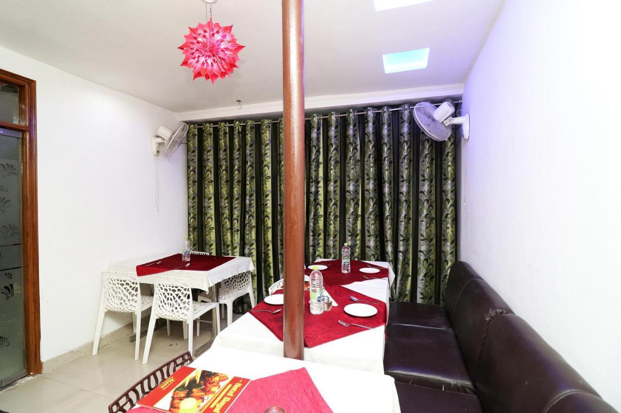 Oyo 24958 Hotel Dayal Belanganj Exterior foto
